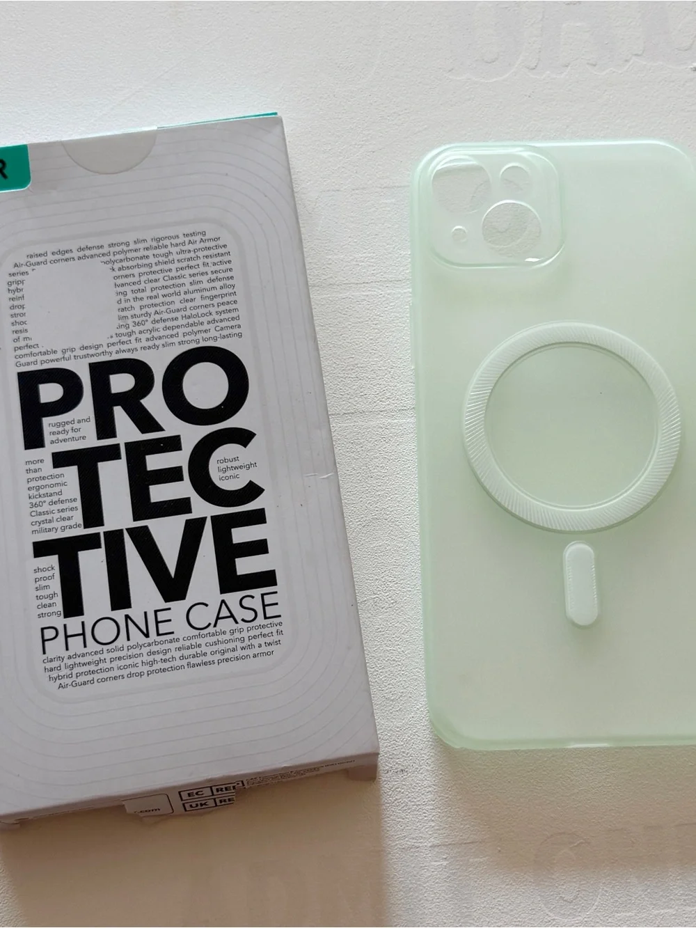 Frosted Green Magnetic Phone Case for iPhone 15 Plus